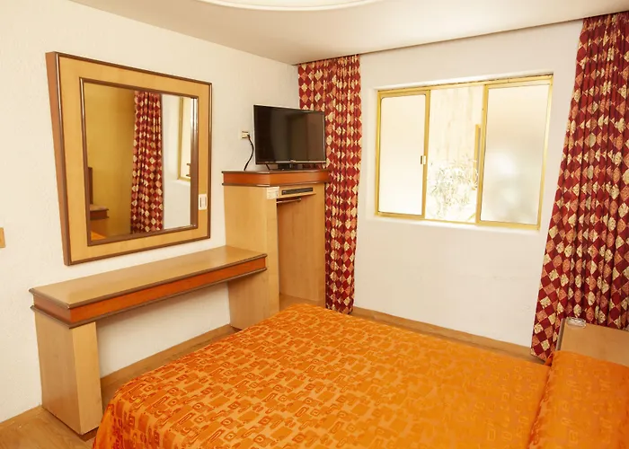 Hotel Tres Colonias - Adults Only 2*