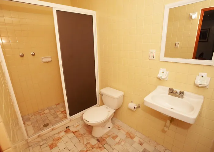 Tres Colonias - Adults Only 2*
